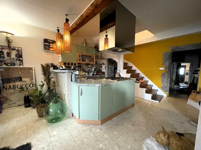 T6 triplex + Jardin + Cave
