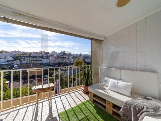 T6 em Campo de Ourique: Terraço com Vista, Versatilidade e C. 143m² Campo de Ourique