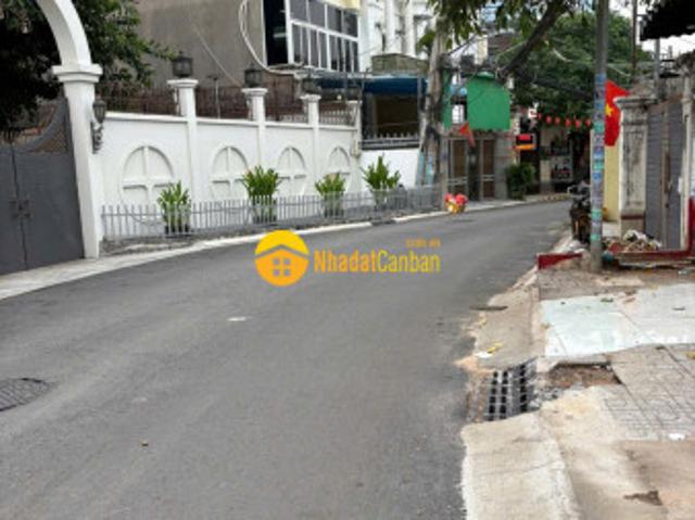 Đất mt quang trung tăng nhơn phú b, gần trường hoa lư, coopmarrt dt 160m2 giá 17.6ty