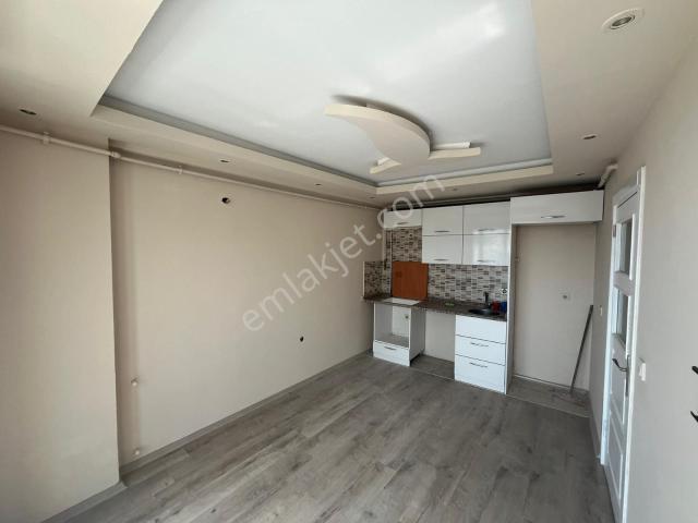 Tınaztepe Kampüsü Karsısında 2+1 Arakat Daire