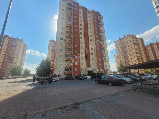 Tınaztepe Mahallesi'nde Satılık 3+1 Daire
