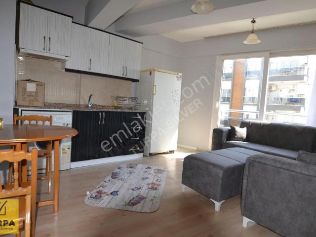 Tınaztepe'de Kampüse Yakın Eşyalı 1+1 Kiralık Daire