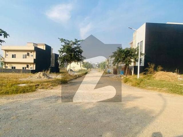 T Block 7 Marla Ideally Located Plot Fully Develop, Gulberg Islamabad