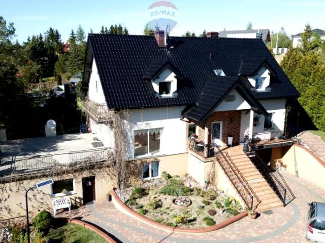 Tęczowa 352 m², Tuchom