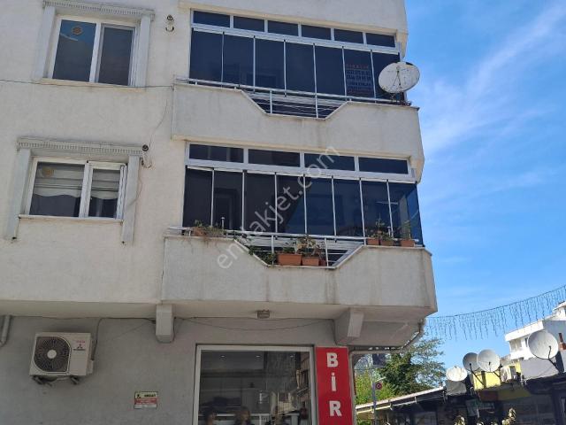 T.dağ Muratlı Muradiye Mah'de. Şehrin Tam Merkezinde Bulunan Aydınlık 2+1 2. Kat Daire Kiralıktır.