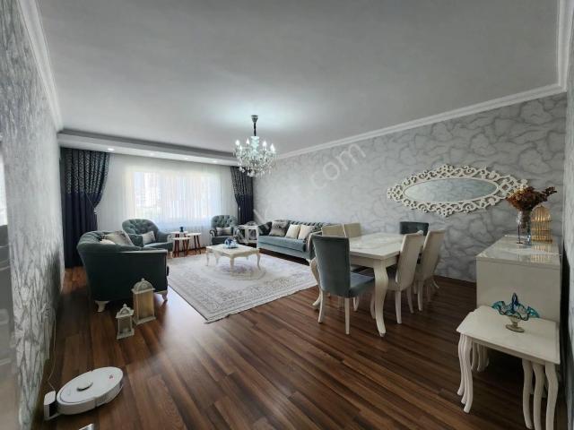 T.e.s.'den Geniş Modern Mutfaklı Önü Açık Bakımlı 4+1 Daire
