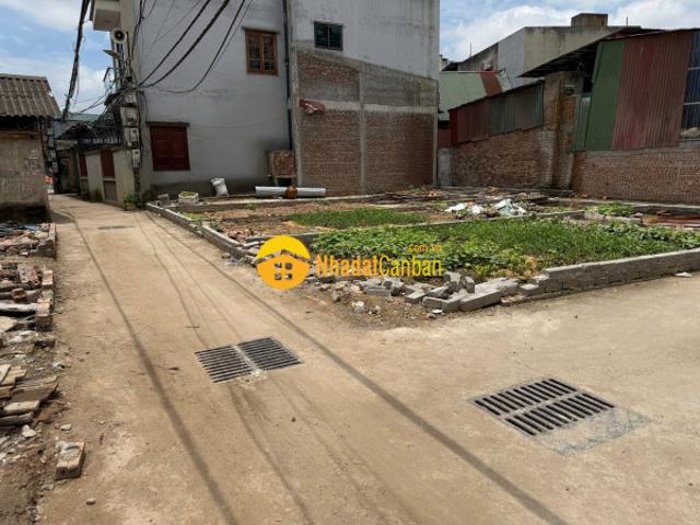 Đất đẹp 2 mặt thoáng ô tô nhỏ vào đất phù khê thượng từ sơn dt 40.9m2. Giá 1.95 tỷ