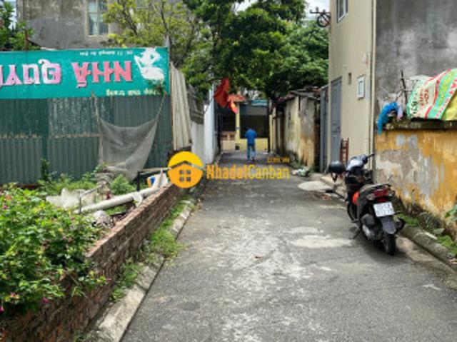 Đất đẹp hiếm mặt tiền rộng giá rẻ đường ô tô ngõ phố giang biên dt 92m2. Giá 145 triệum2