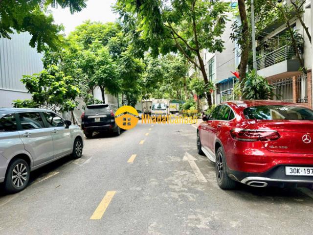 Đất đẹp đường to khu dân trí cao tdc thạch bàn dt 61m2. Giá 12.2 tỷ