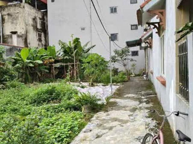 Đất Phúc lợi 42m2, mặt tiền 4.2m, gần ô tô, gần phố, nhỉnh 5 tỷ