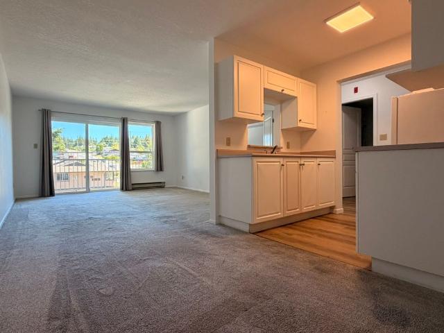 TC Court 4675 Ontario Avenue 114