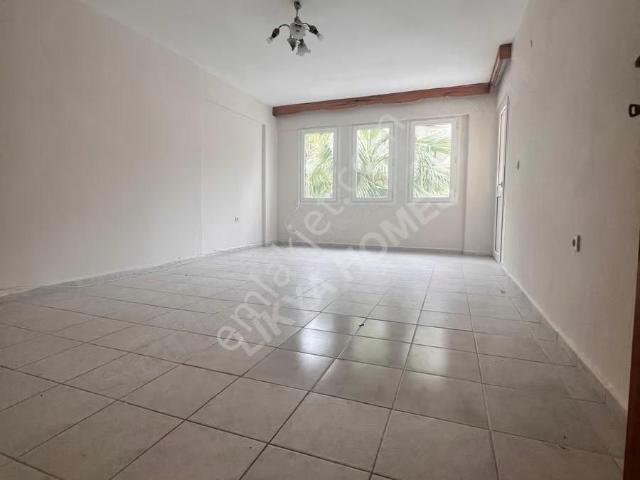 Taşyaka Şehir Ve Deniz Manzaralı 3+1 Daire
