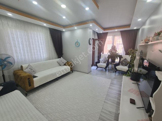 Taşdelen Aydınlarda Satılık Ara Kat Daire