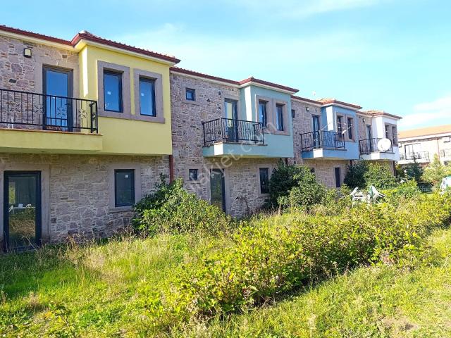 Taş Emlak'tan Küçükköy'de Siteiçinde Sıfır Villa