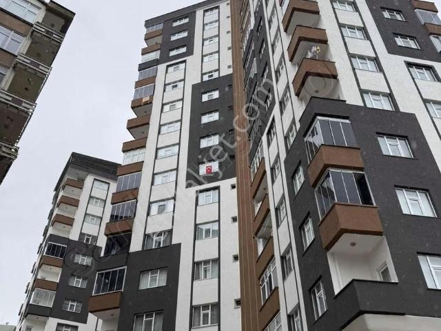 Taşlıdere'de Deniz Manzaralı, Geniş 3+1 Kiralık Daire!