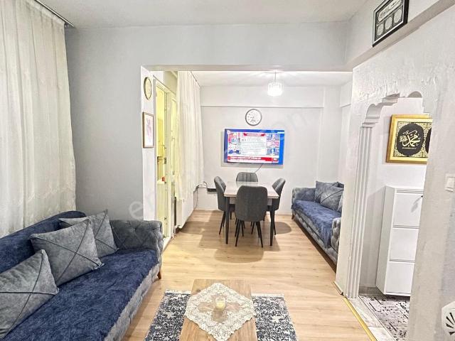 Taşlık Mevkiinde 2 Balkonlu Ara Kat 2+1 Satılık Daire