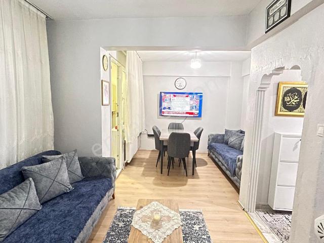 Taşlık Mevkiinde 2 Balkonlu Ara Kat 2+1 Satılık Daire