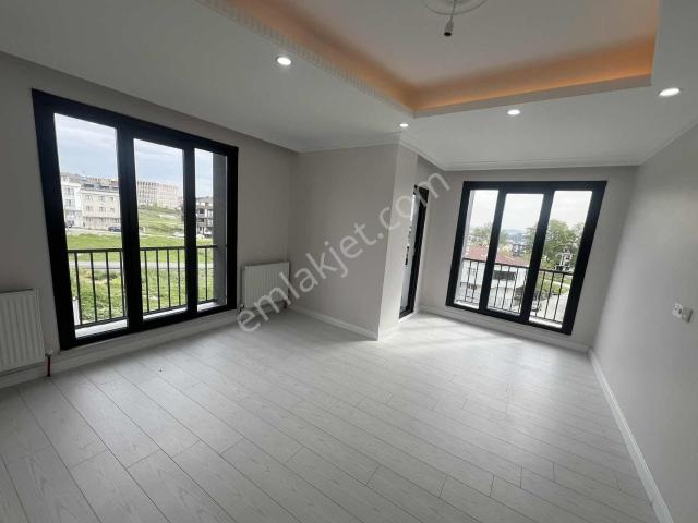 Taşoluk Belediyeye Yakın 2+1 Satılık Sıfır Daire
