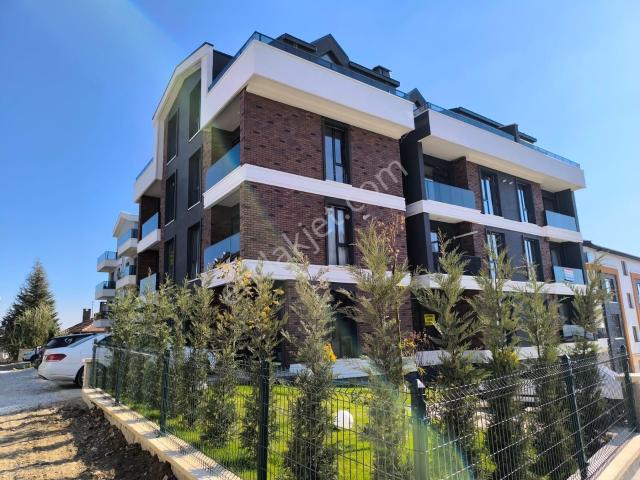Taşpınar'da Mobilyalı Şık Bakımlı Huzurlu Adres