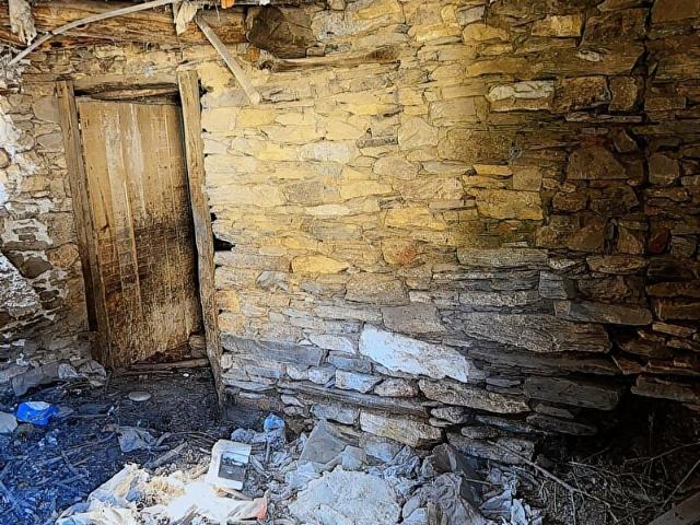 TAM NOKTA TURGUTLU'DAN MANZARALI, DAĞ MARMARA 'DA MÜSTAKİL EV