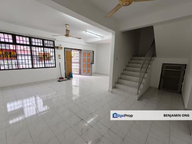 Taman Tampoi Utama