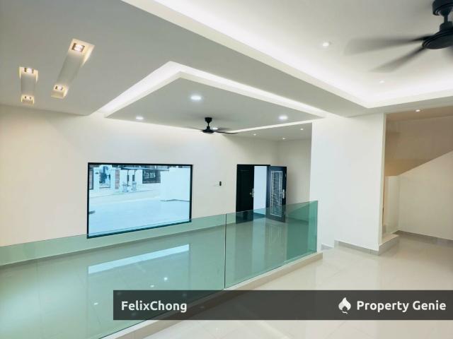 Taman Tasek 2 Sty Superlink Terrace Endlot,Jalan Lembah,Johor Bahru,Renovated