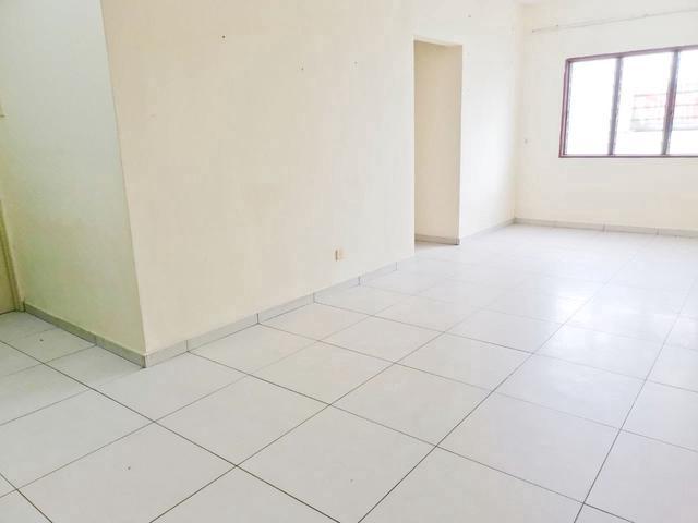 Taman Tasek Desa Muafakat Flat 3bed Johor Bahru