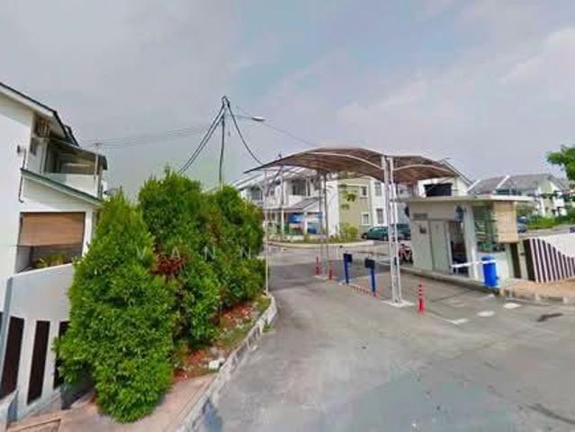 Taman Tasik Puchong TTP 12 Town Villa Ground Floor Lower Price