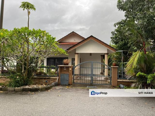 Taman Tasik Semenyih Lake Residence