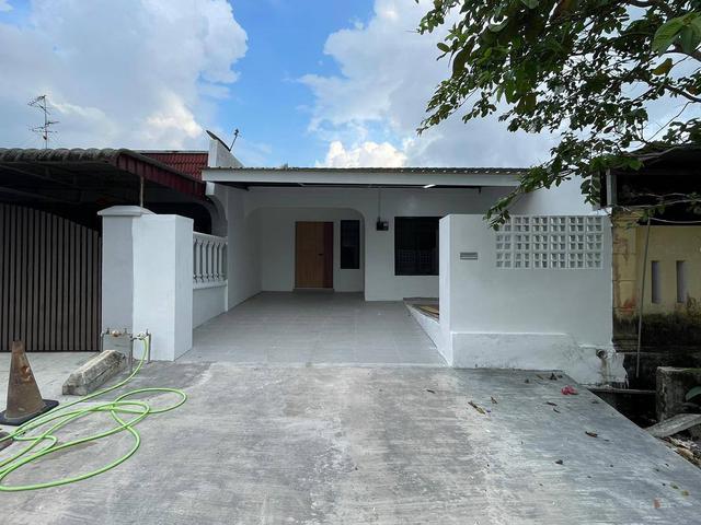 Taman TerataiSkudaiSingle Storey Low CostMuji Style Renovated