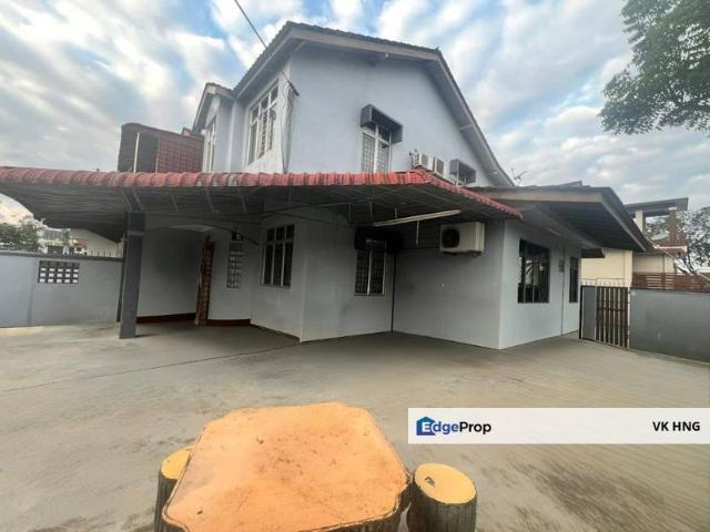 Taman Timur