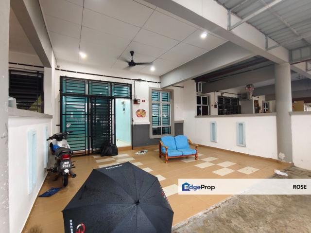Taman Tropika Tangkak
