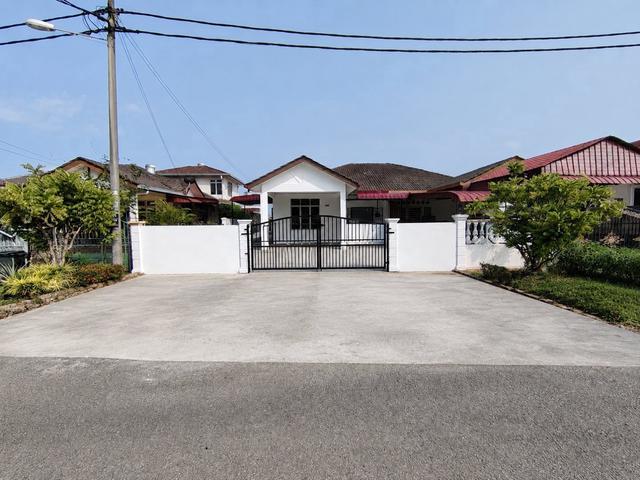Taman Tuanku Jaafar Senawang Seremban TTJ Semi D House Bukit perdana