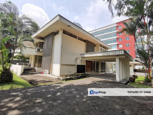 Bungalow with Large Land Area in Taman U thant, Ampang Hilir!