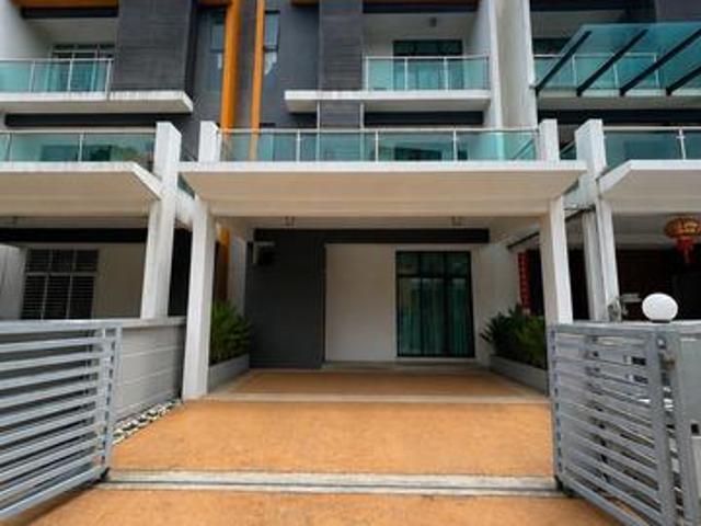 Taman Ukay Tropika