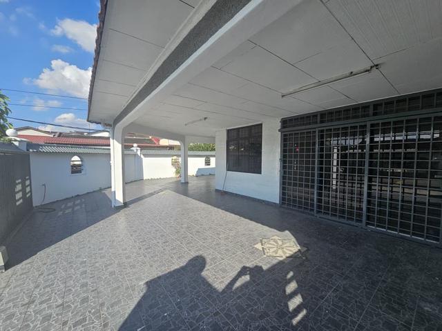 Taman Ungku Tun Aminah Single Storey Corner Lot
