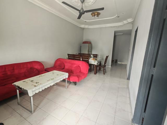 Taman Ungku Tun Aminah single storey for Sale