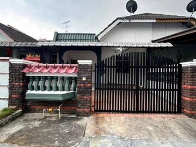 Taman university single storey terrace house renovatedbelow Rm500k