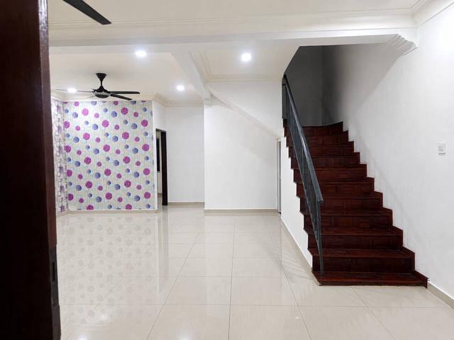 Taman Universiti Double Storey All Race Accept Skudai