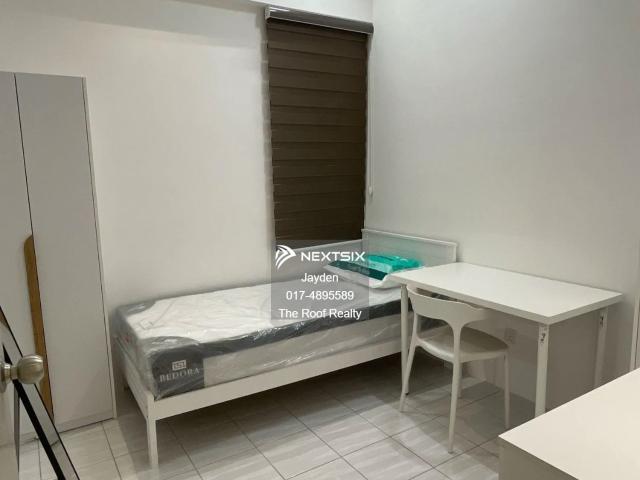 Taman Universiti Jalan Perdagangan 大学城 1.5 storey Detached Factory Corner unit