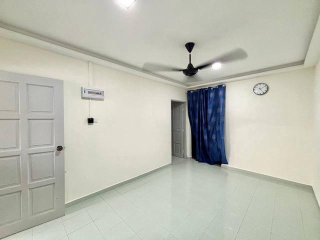 Taman Universiti Kebangsaan Renovated Unit 10Min UTM Full Loan