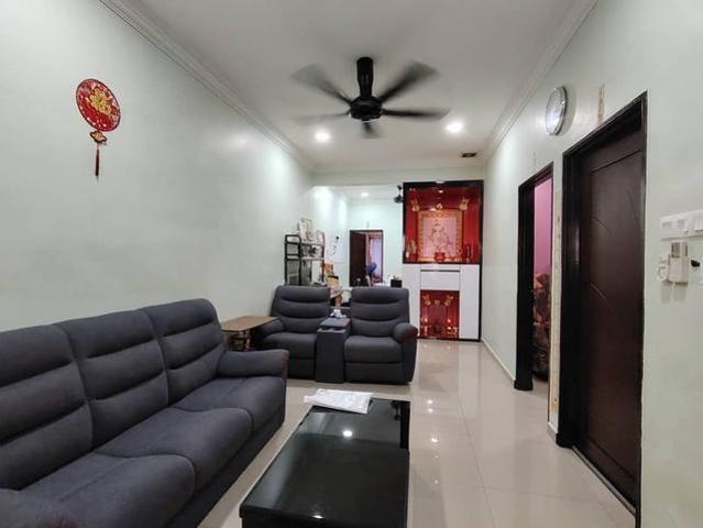 Taman Universiti single storey for Sale