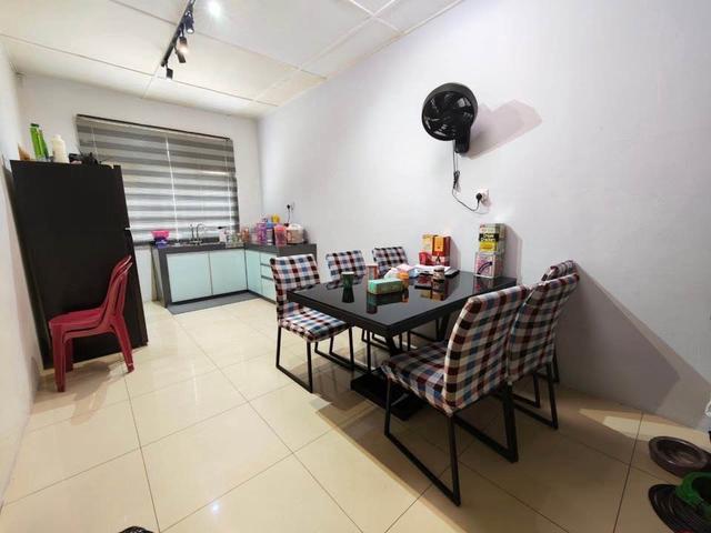 Taman universiti single storey for sales full loan