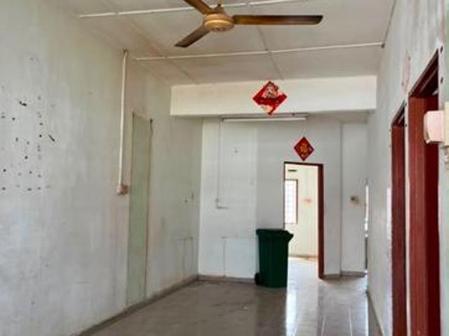 taman universiti single storey full loan cash out for sales