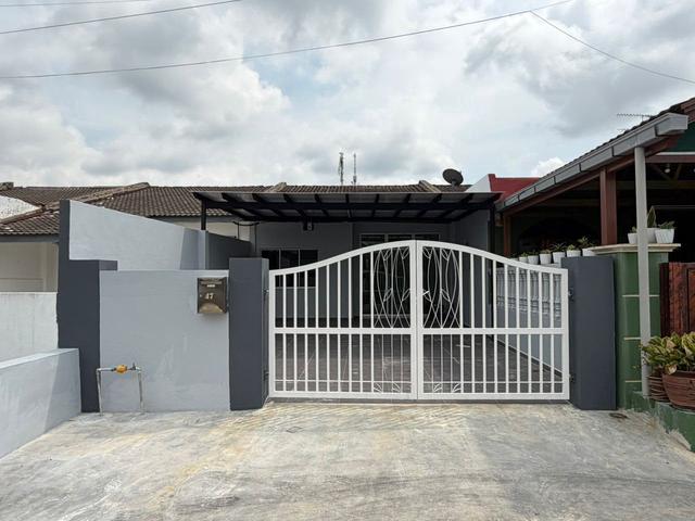 Taman Universiti Single Storey House