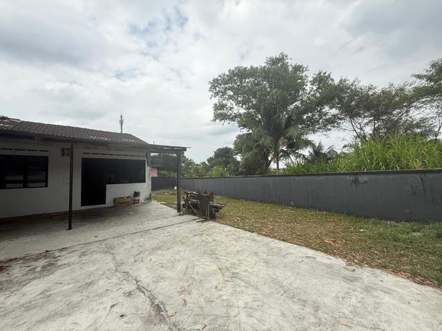 Taman Universiti Single Storey Low Cost CORNER Lot Skudai