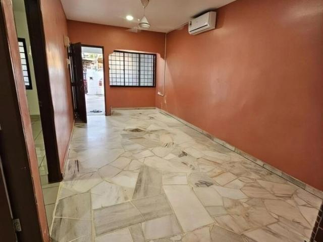 Taman Universiti Skudai End Lot Single Storey Terrace House Freehold Non Bumi RM390K