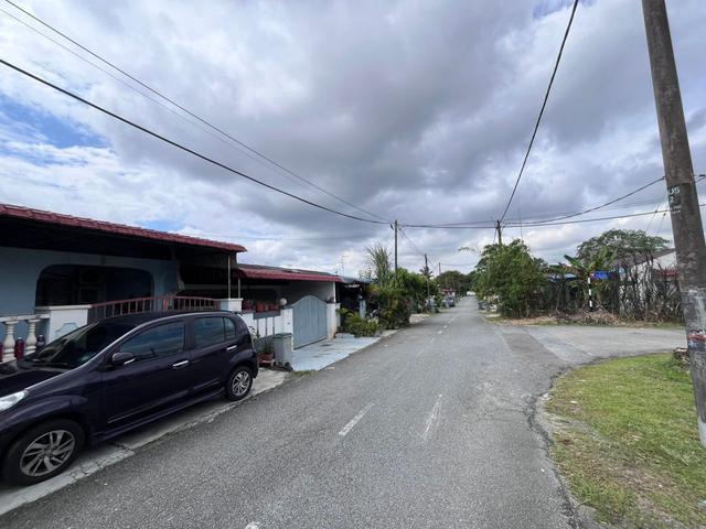 Taman Universiti 1 Storey Low Cost Living Hall Extended 2 Bedroom