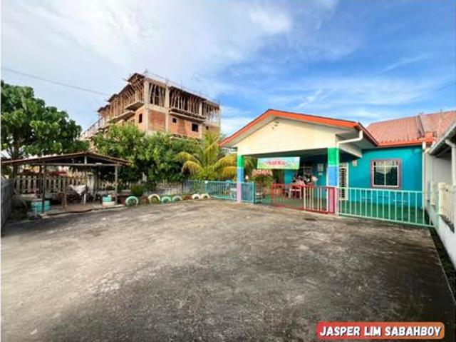 Taman Univilla Title Renewed Spacious Land Area
