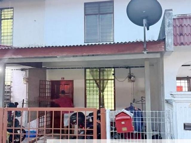 Taman Utama, Pekan Nanas